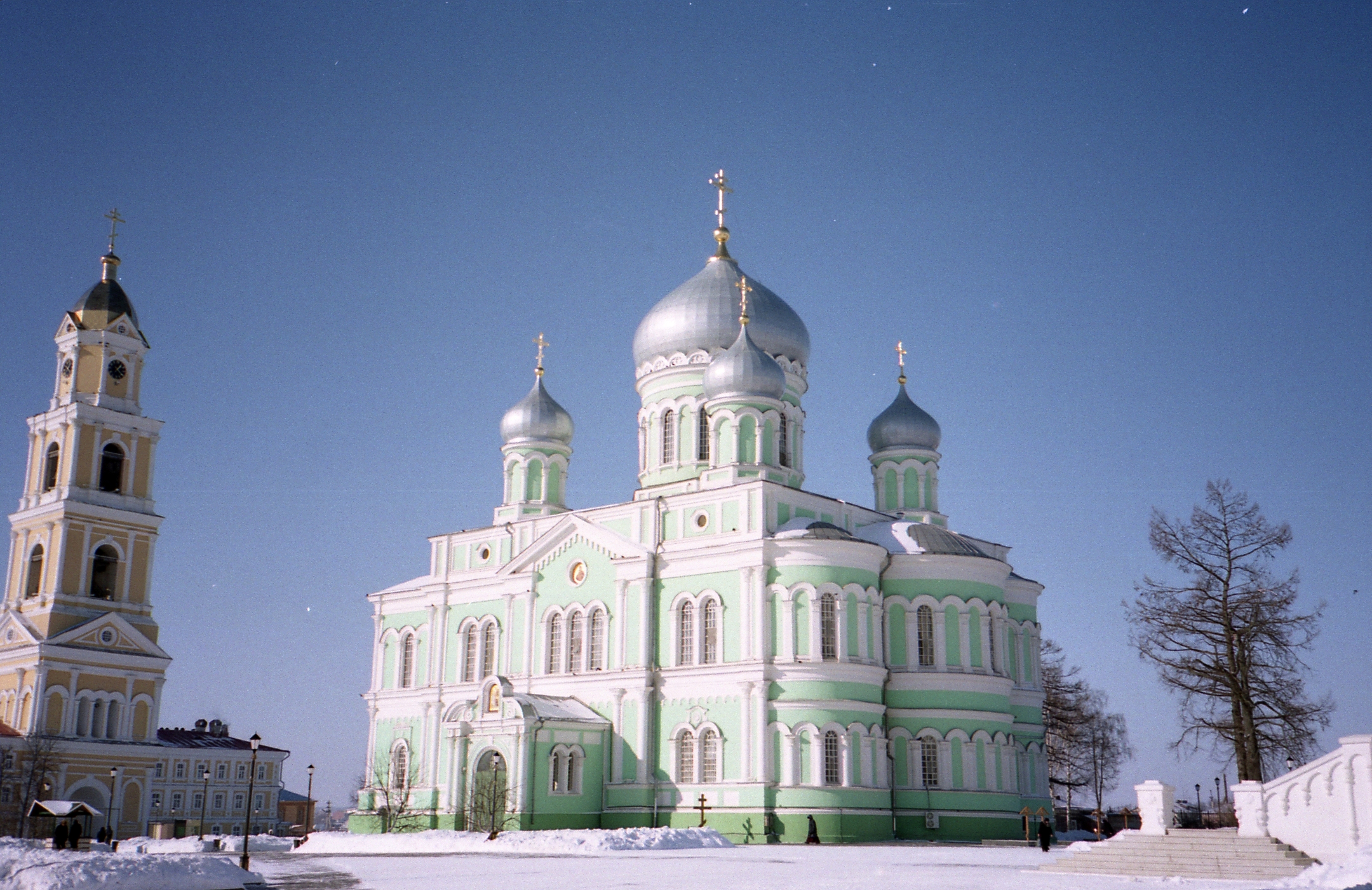img048.jpg