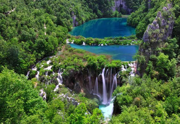 beautiful_lakes_8.jpg