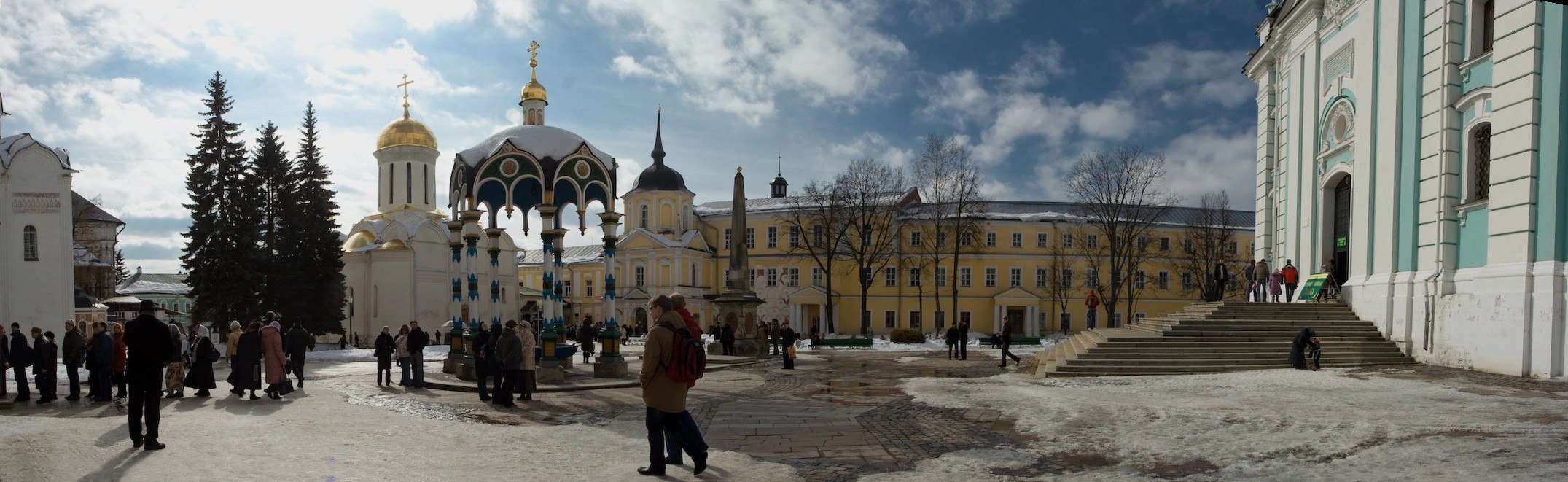 lavra_pano.jpg
