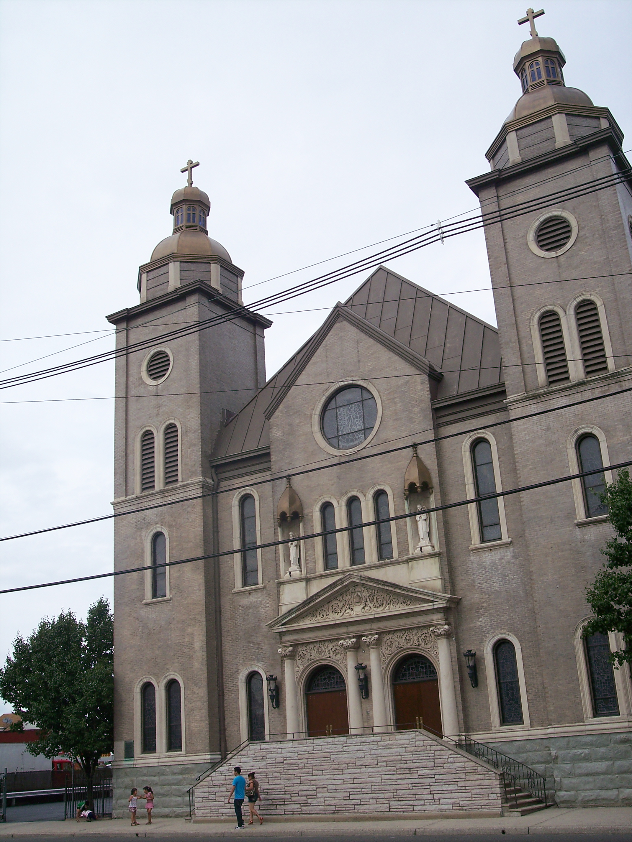 Byzantine_Catholic_from_front_1.JPG