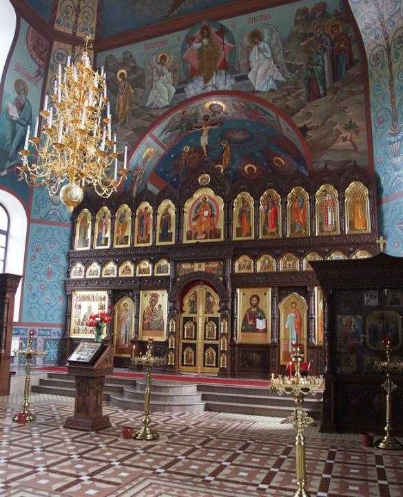 Иконостас храма Воздвижения Креста Господня